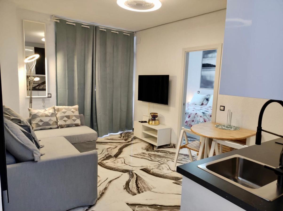 2 Bedrooms Flat + Balcony + Parking At Las Canteras Beach Las Palmas de Gran Canaria Ngoại thất bức ảnh