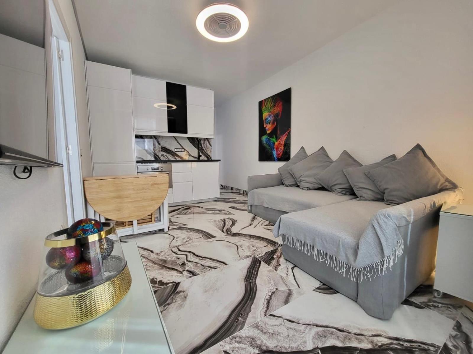 2 Bedrooms Flat + Balcony + Parking At Las Canteras Beach Las Palmas de Gran Canaria Ngoại thất bức ảnh