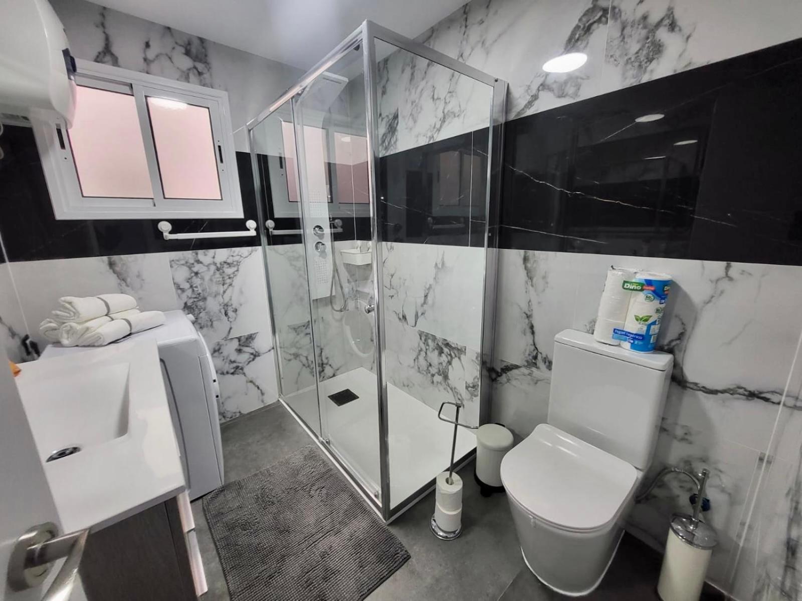 2 Bedrooms Flat + Balcony + Parking At Las Canteras Beach Las Palmas de Gran Canaria Ngoại thất bức ảnh