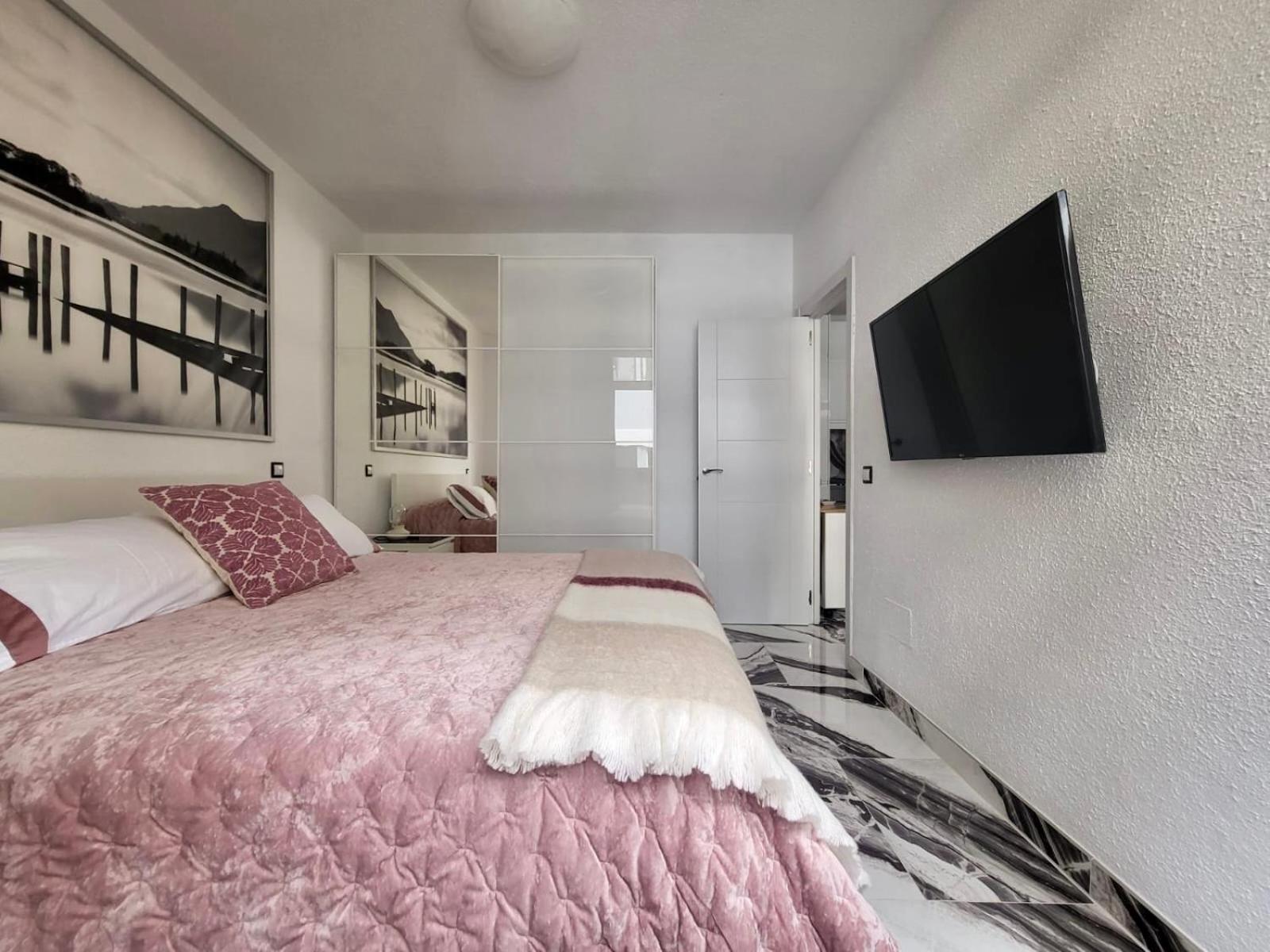 2 Bedrooms Flat + Balcony + Parking At Las Canteras Beach Las Palmas de Gran Canaria Ngoại thất bức ảnh