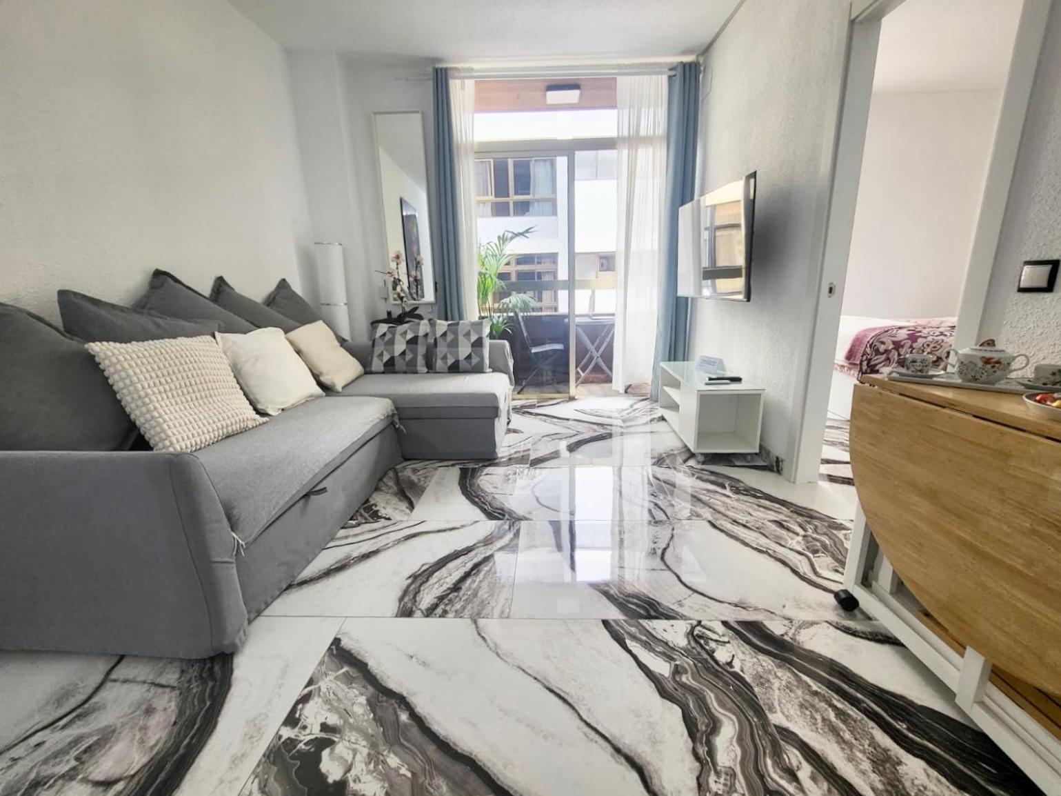 2 Bedrooms Flat + Balcony + Parking At Las Canteras Beach Las Palmas de Gran Canaria Ngoại thất bức ảnh
